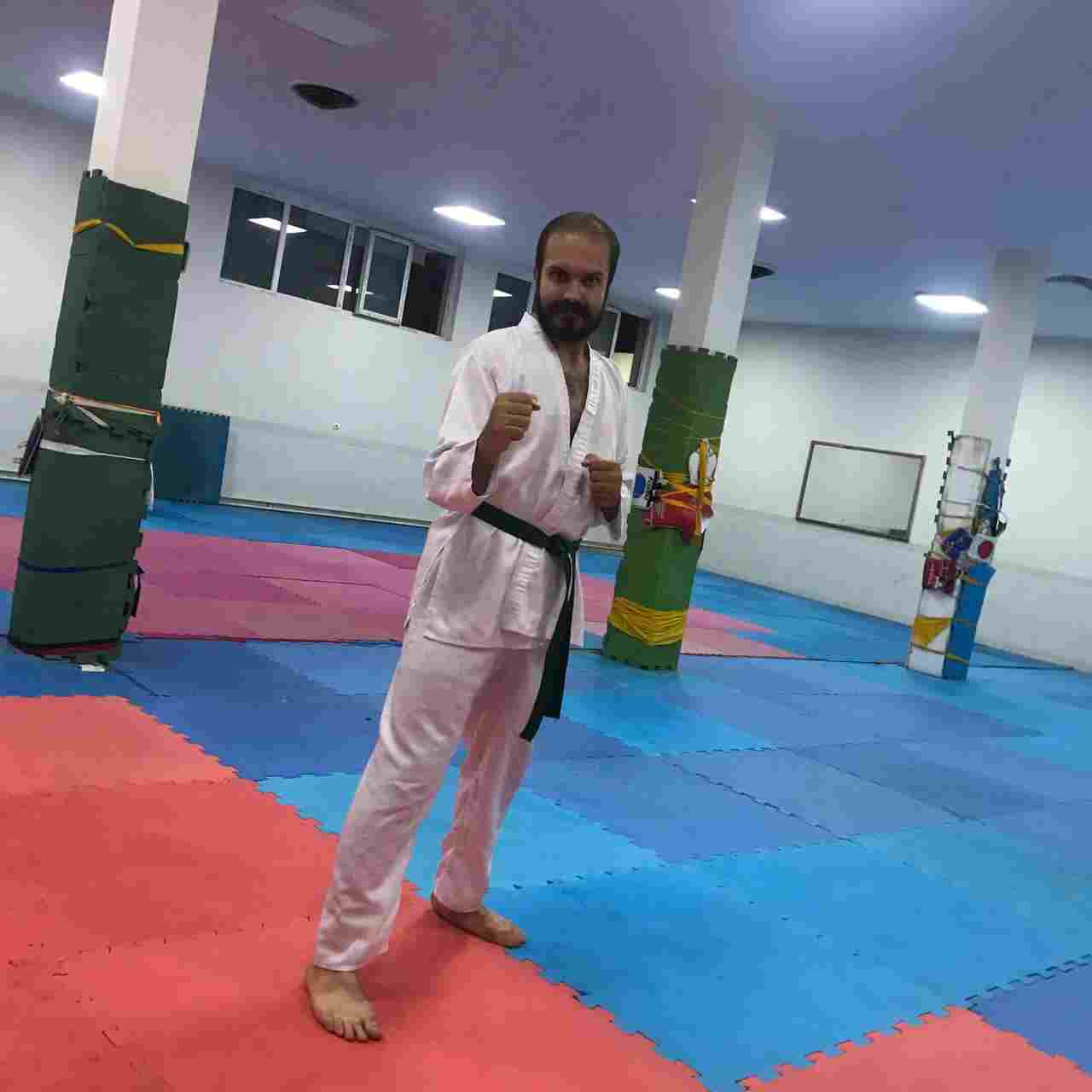پدرام معاونی